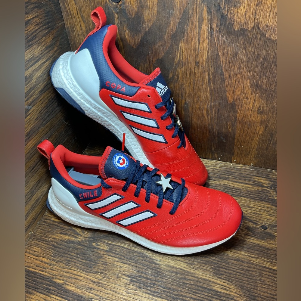 Adidas Ultraboost x Copa Chile World Cup Shoes Men Size 9.5 Red White GW7270 NEW